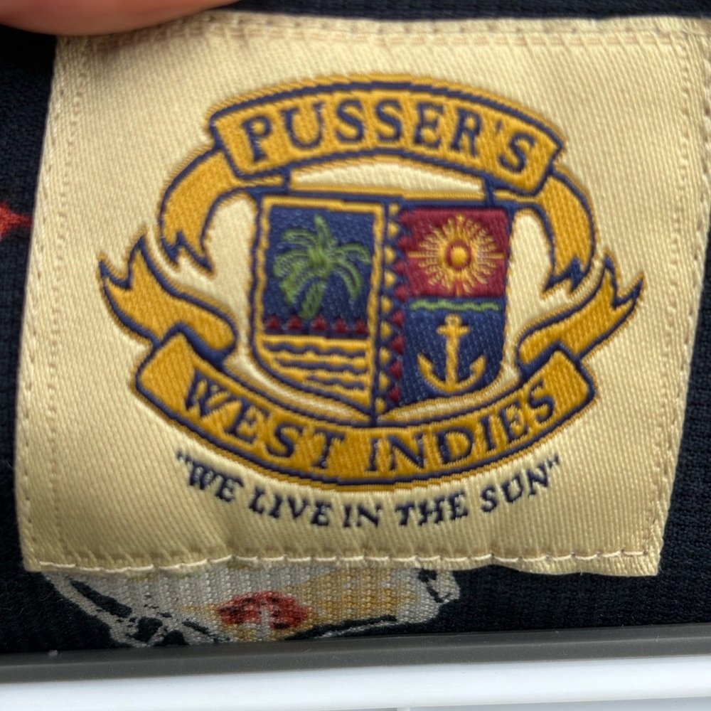 Hawaiian Print Navy Shirt size Large by Pusser West Indies. - Picture 5 of 6